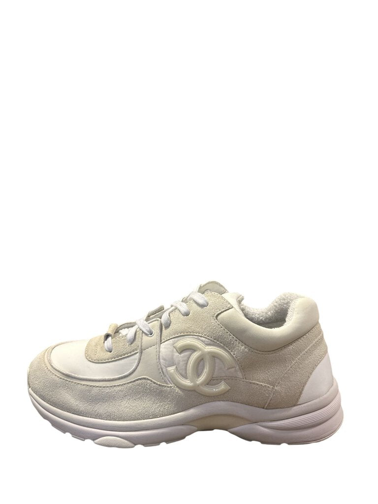 **USED**. CHANEL CC SUEDE RUNNER SNEAKER
