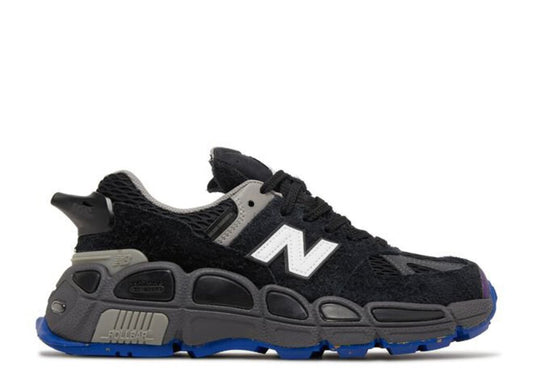 NEW BALANCE SALEHE BEMBURY X 574 'UNIVERSAL COMMUNICATION - BLACK PLUM'