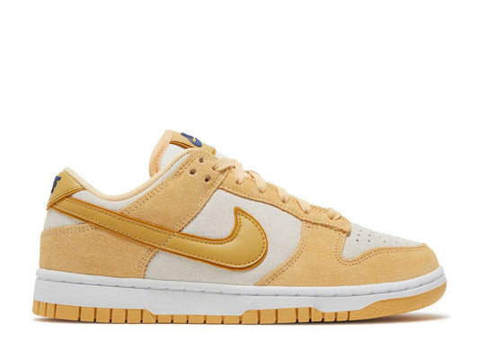 W NIKE DUNK LOW LX 'GOLD SUEDE'